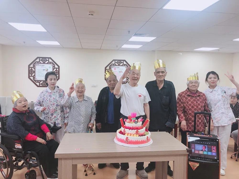 哈哈(haha)体育_十年运营 诺言无忧